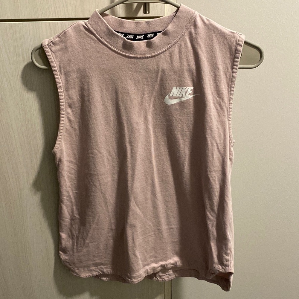 Nike workout tank top